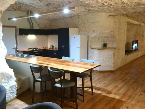 Dug Out B & B Apartments - Accommodation in Bendigo 1