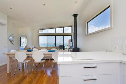 Earth Sea Sky - Accommodation in Bendigo 5