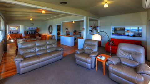 Stanley View Beach House - Accommodation in Bendigo 5