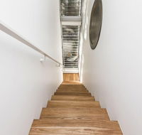 Two Storey Lux Apartment Near CBD - Accommodation in Bendigo