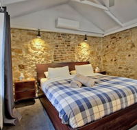 Heritage Listed Sandstone Cottage - Accommodation in Bendigo