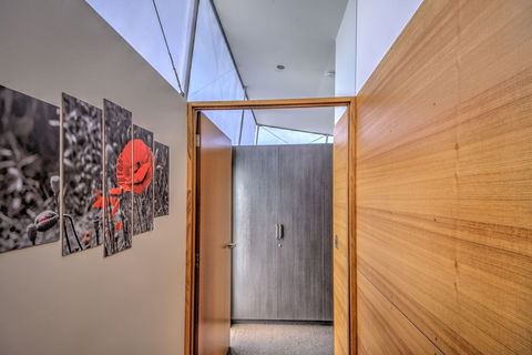 Footprints 2 - Accommodation in Bendigo 6