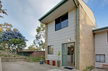 Lakeside Townhouse - Accommodation in Bendigo 0