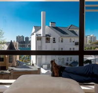 Couples Gateway in Sunny Elizabeth Bay - Accommodation in Bendigo
