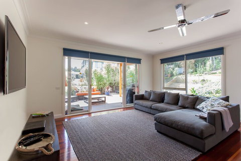 Lady Nelson - Accommodation in Bendigo 2