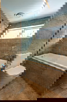 Le Chalets - Accommodation in Bendigo 0