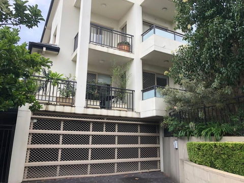 Coogee Beach With AC Close To Beach And City - Accommodation in Bendigo 0
