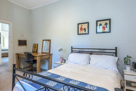 Exquisite 4 Bedroom House With Pool - Accommodation in Bendigo 1