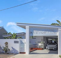 Miami Beachside Beach House - Accommodation in Bendigo