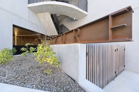 Accommodate Canberra - Azure - Accommodation in Bendigo 0