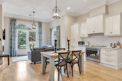 Grandview Accommodation - The Elm Tree Apartments - Accommodation in Bendigo 4