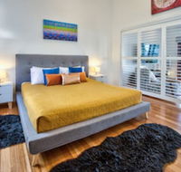 Heliconia 10 Newly Renovated House - Accommodation in Bendigo