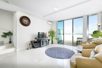 Penthouse Near Airport & CBD - Accommodation in Bendigo 1
