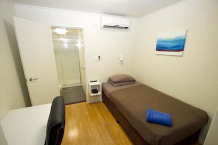 Alligator Creek QLD Accommodation in Bendigo