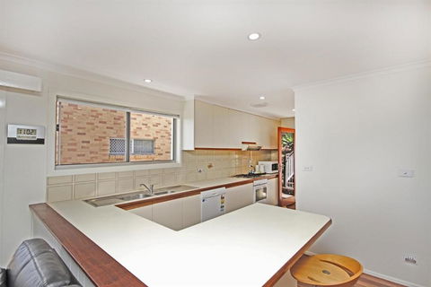 32 Barra Crescent Coolum Beach. Bond 500 FOXTEL WIFI Linen Supplied - Accommodation in Bendigo 1