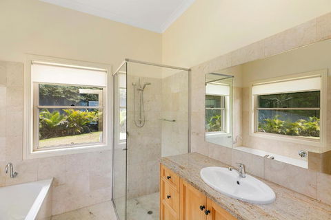Lemon Grove - Accommodation in Bendigo 1