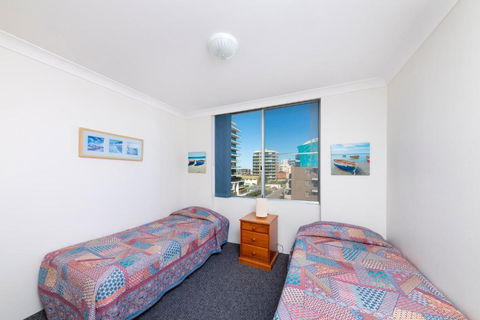 Beachpoint Unit 303 28 North Street - Accommodation in Bendigo 2