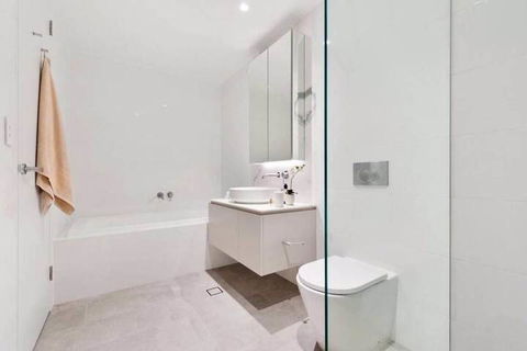 Brand New Lux Water View 3bd With Parking - Accommodation in Bendigo 6