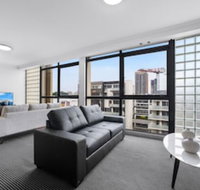 Stylish  Spacious Apt with Double Living Room - Accommodation in Bendigo