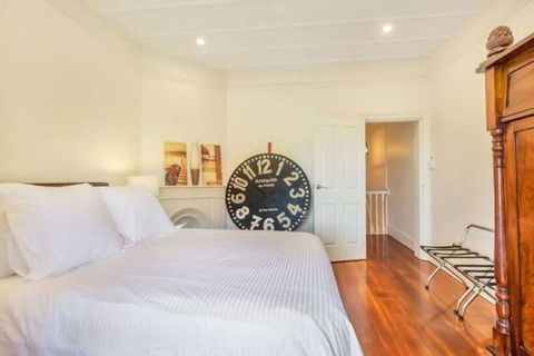 3 Bedroom Terrace At Harbour Bridge - Accommodation in Bendigo 4
