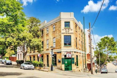 3 Bedroom Terrace At Harbour Bridge - Accommodation in Bendigo 0