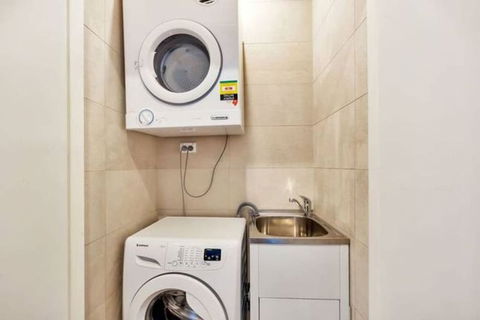 3 Bedroom Terrace At Harbour Bridge - Accommodation in Bendigo 6