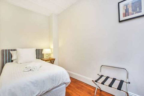 3 Bedroom Terrace At Harbour Bridge - Accommodation in Bendigo 1