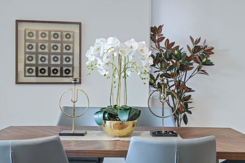 HomeHotel Ultra Luxurious 3 Bedroom Penthouse - Accommodation in Bendigo 1