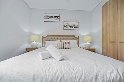 HomeHotel Ultra Luxurious 3 Bedroom Penthouse - Accommodation in Bendigo 6