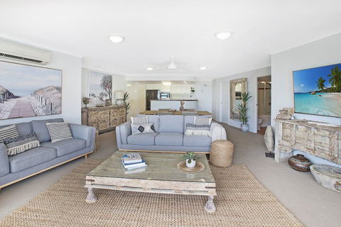 Cotton Tree Absolute Waterfront - Accommodation in Bendigo 5