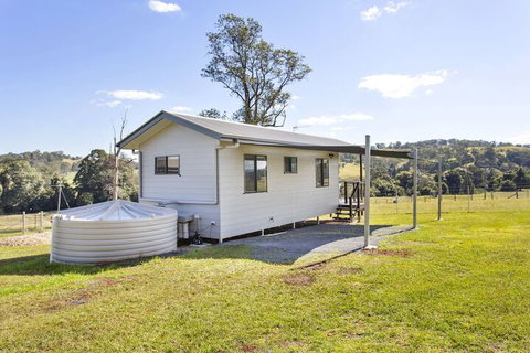 Valley Cabins By The Creek - Accommodation in Bendigo 5