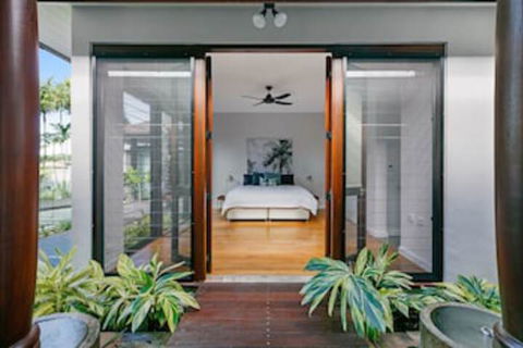 ESPRIT 2 PALM COVE BRAND NEW - Accommodation in Bendigo 2