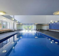 Spacious 1-Bedroom Apartment With Parking - Accommodation in Bendigo