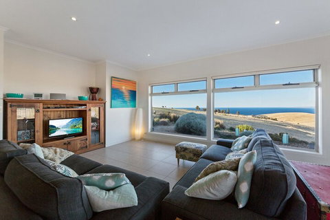 Fleurieu Coastal Retreat Lot 150 Myponga Beach Road - Accommodation in Bendigo 5