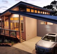 Oceans Islands  Whales - Accommodation in Bendigo