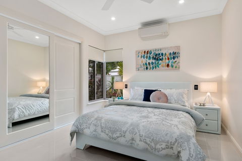 Luxury Living On The Beachfront - Accommodation in Bendigo 4