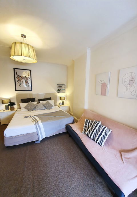 Crown Street Studios - Accommodation in Bendigo 4