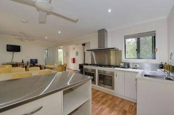 Airwalk Lodge Hostel - Accommodation in Bendigo 0