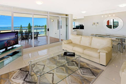 Sunrise Apartments Tuncurry - Accommodation in Bendigo 0