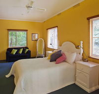 Corktree Cottage - Accommodation in Bendigo