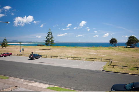 Hi Surf Unit 4 92 Head St. Forster - Accommodation in Bendigo 2