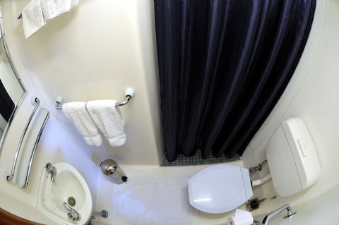 Reef Encounter - Accommodation in Bendigo 6