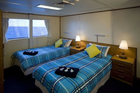 Reef Encounter - Accommodation in Bendigo 4