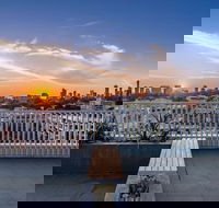 Oaks Melbourne South Yarra Suites - Accommodation in Bendigo
