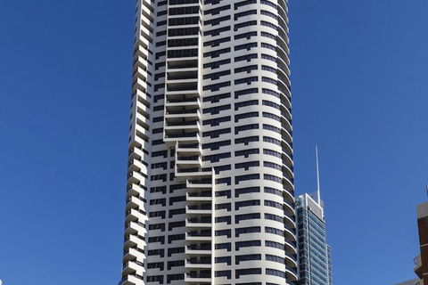 Meriton Suites Kent Street, Sydney - Accommodation in Bendigo 1