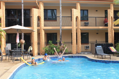 Oasis Inn Cairns - Accommodation in Bendigo 4