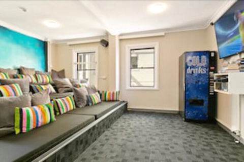 Funk House Backpackers - Accommodation in Bendigo 2