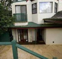 Montville Attic - Accommodation in Bendigo