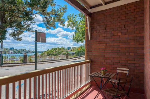 The Darlingbay CBD Harbour View Escape - Accommodation in Bendigo 6