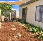 Cute Private Studio Flat with AIRCON - Accommodation in Bendigo